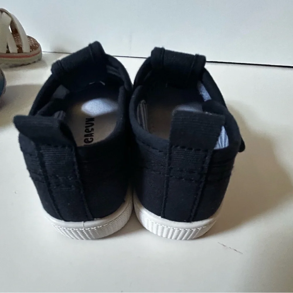 GENGASUN size 7 Kids Navy t strap Canvas Shoes